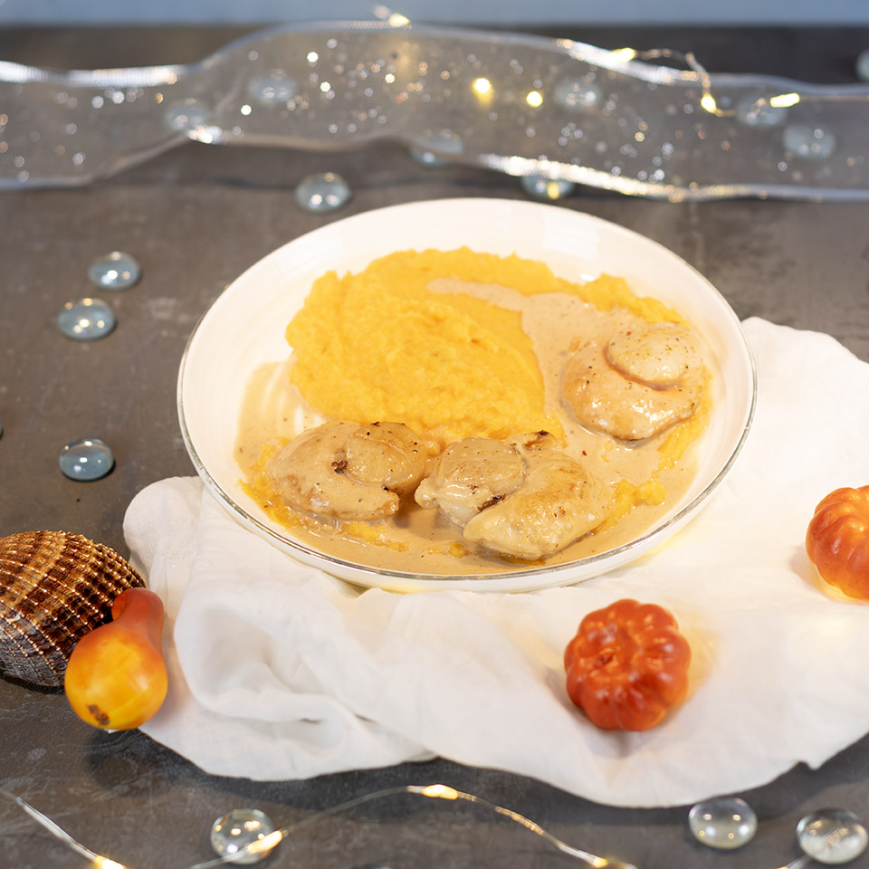 Saint-Jacques poêlées et flambées au butternut